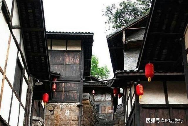 媒体人:卡塔尔主帅兑现承诺派出二队,国足若赢不了真就无话可说
